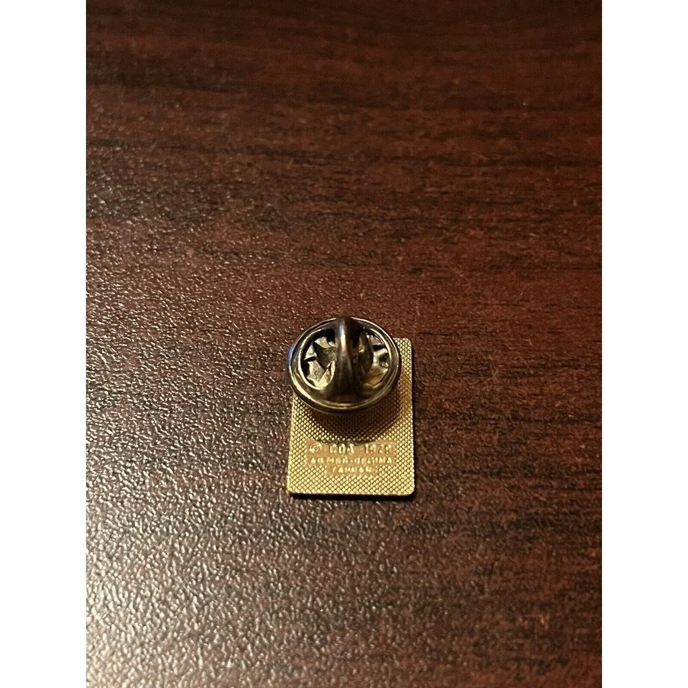 1988‎ Calgary Canada Winter Olympics Snowflake Lapel Hat Pin